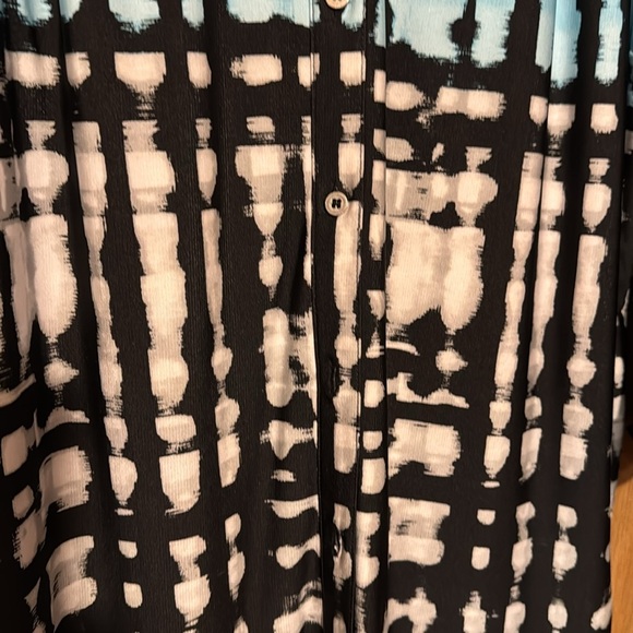 Peter Nygard Blue and Black Button-Up Shirt size large - Picture 5 of 6